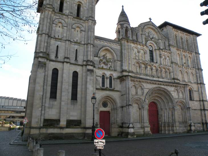  Eglise Sainte-Croix